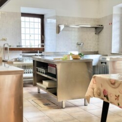 cucina di grandi dimensioni baita Bertolini