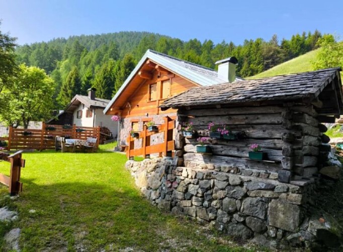 baita in montagna a Torcegno Trentino