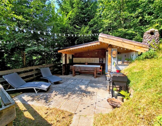 vacanze in baita in estate in giardino Baselga di Pine