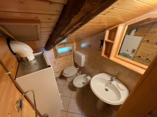 bagno baita Borgo La Fitta